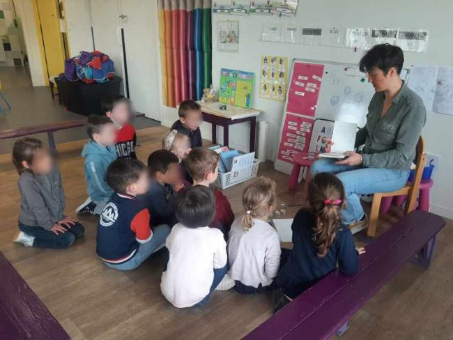 Temps de médiation artistique au sein d'une école maternelle